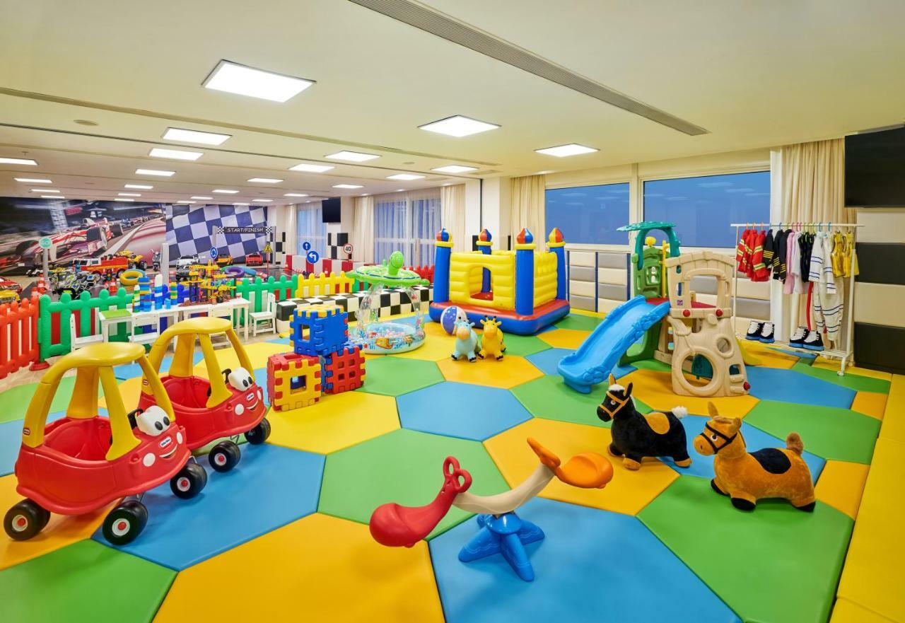 Hotel Cozi Resort Tuen Mun Hong Kong Bagian luar foto